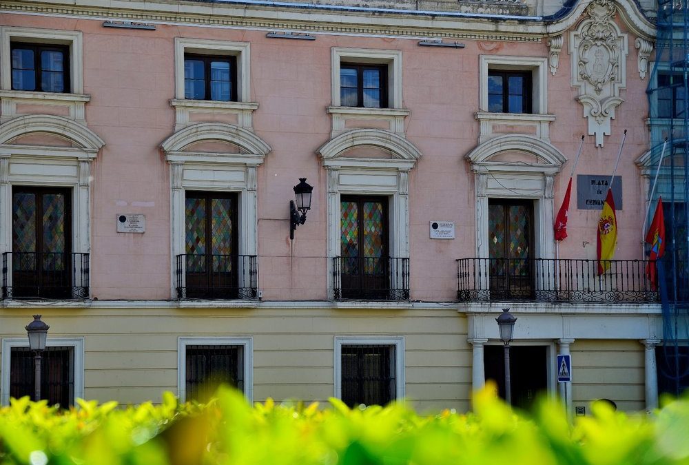 El Ayuntamiento vuelve a pedir a la Comunidad de Madrid un estudio de riesgos sobre los conciertos que se llevan a cabo en el recinto amurallado del Palacio Arzobispal