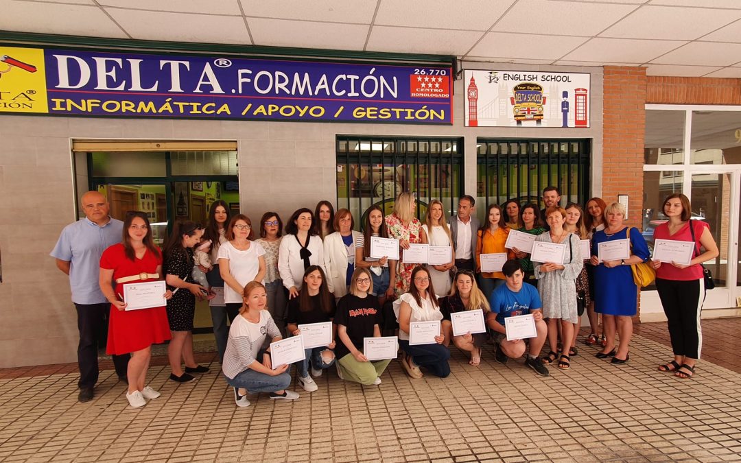 Entregados los diplomas a los participantes en el curso de español para personas de origen ucraniano