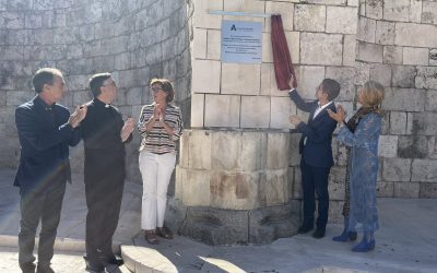 Las Ruinas de Santa María acogen la placa en homenaje al Padre Palero 
