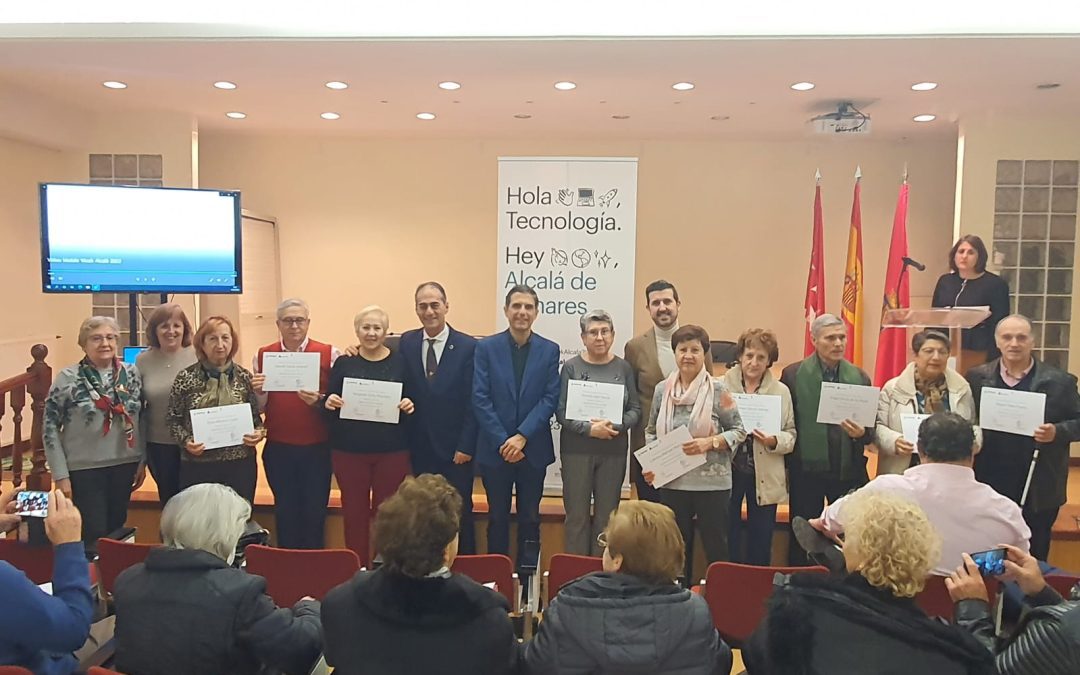 Entrega de más de 230 diplomas a los participantes en los nueve talleres formativos de la Mobile Week Alcalá 2022