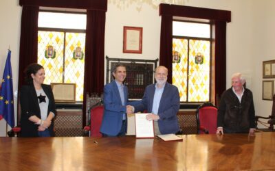 El Ayuntamiento de Alcalá y ARPA firman un convenio de colaboración para realizar un inventario de los materiales conservados del Palacio Arzobispal