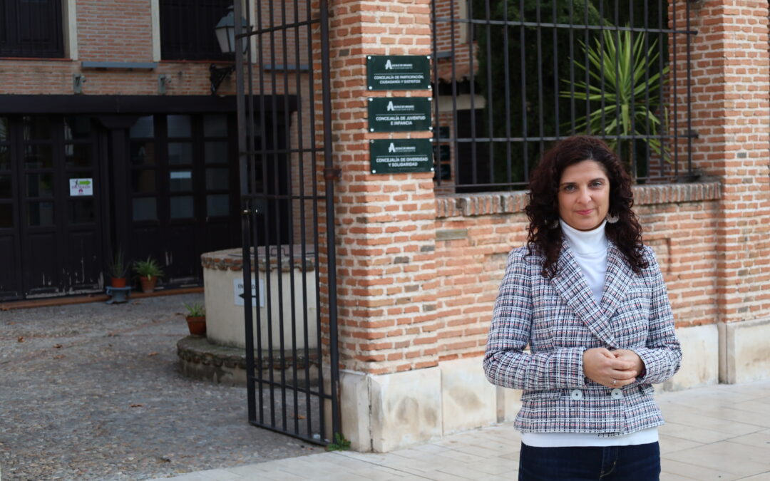 El Ayuntamiento de Alcalá reforzará la atención al público en las Juntas de Distrito con la contratación de cuatro auxiliares administrativos