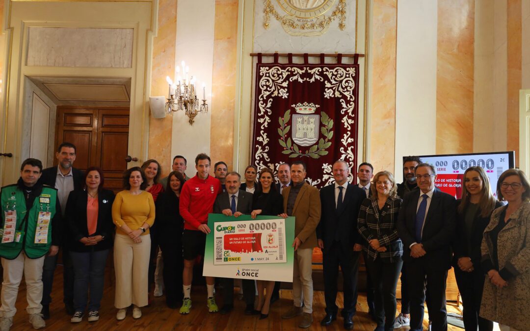 El Ayuntamiento acoge la presentación del cupón de la ONCE dedicado al centenario de la RSD Alcalá
